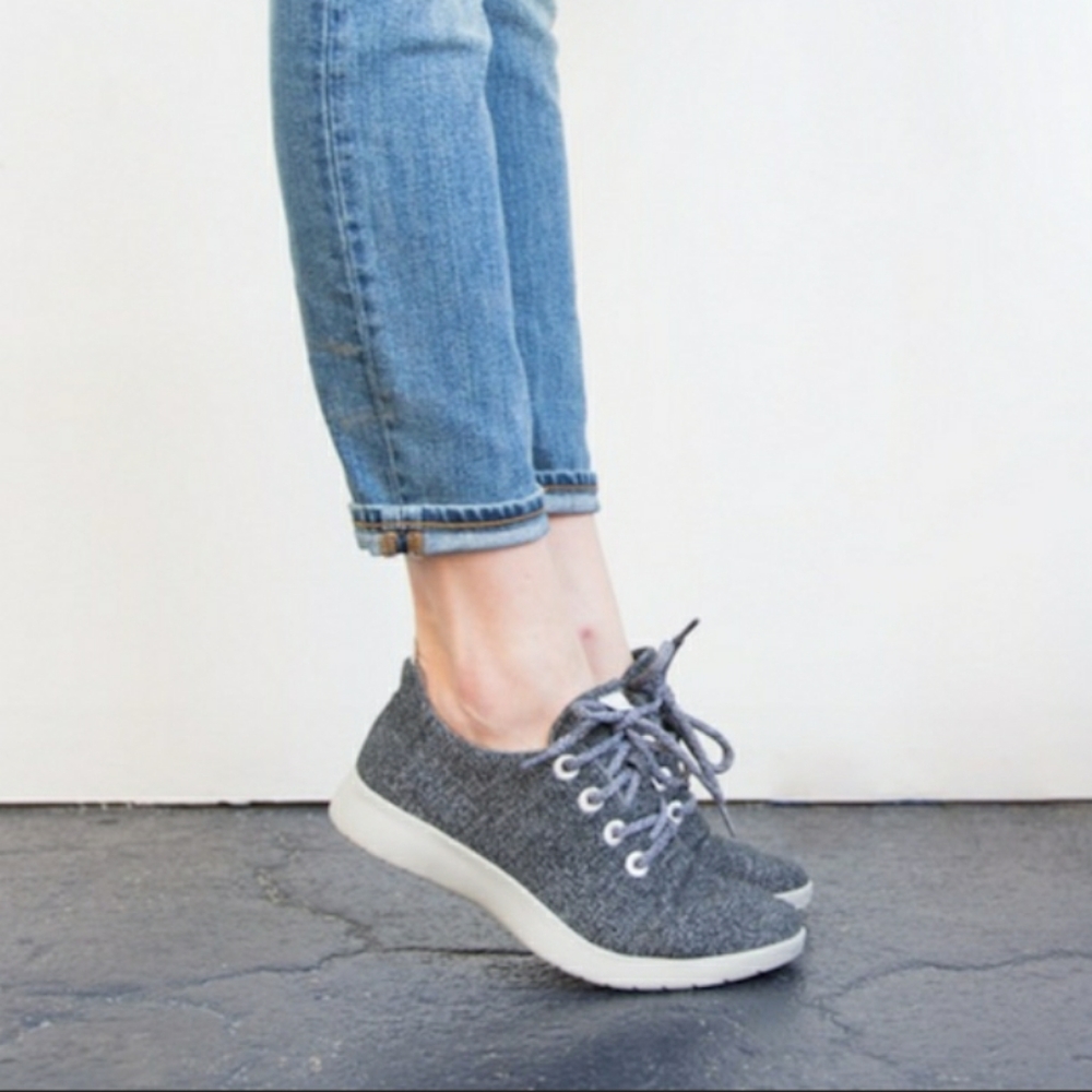 Allbirds wool runners gray lace up wool sneakers women's 10